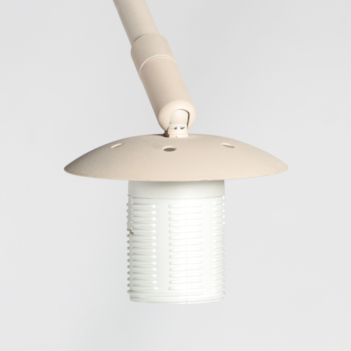Stehlampe in Beige mit weißer Kappe Steinhauer Sparkled Light – Bild 4
