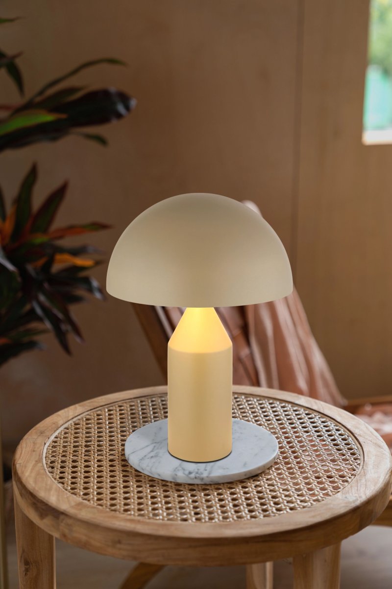 Moderne Metall-Tischlampe mit eleganter Leuchte. Atoma – Bild 6